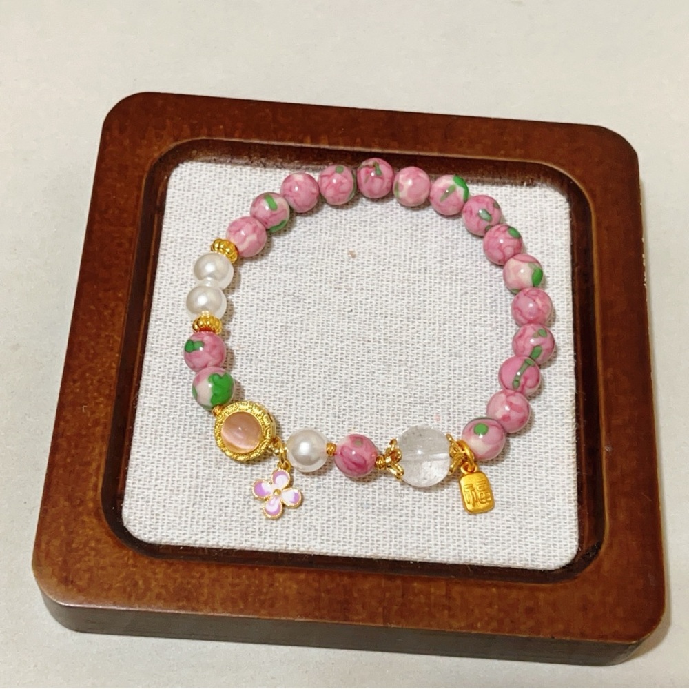 Handmade bracelets - Picture 4 of 5